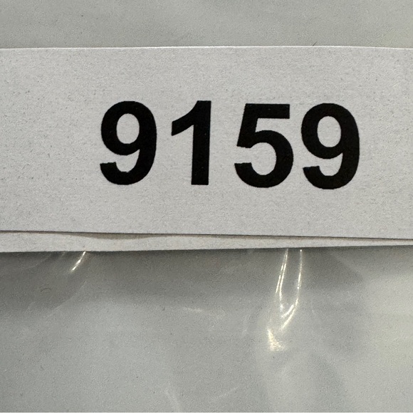 Athleta Black High Rise Perforated Leggings | Size M | Zip Pockets & Ankle Zip - Picture 6 of 6